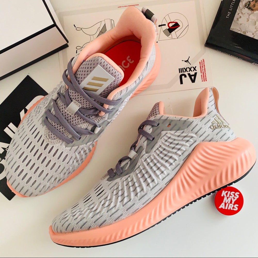 NWT Adidas Alphabounce Running shoes - Picture 2 of 10